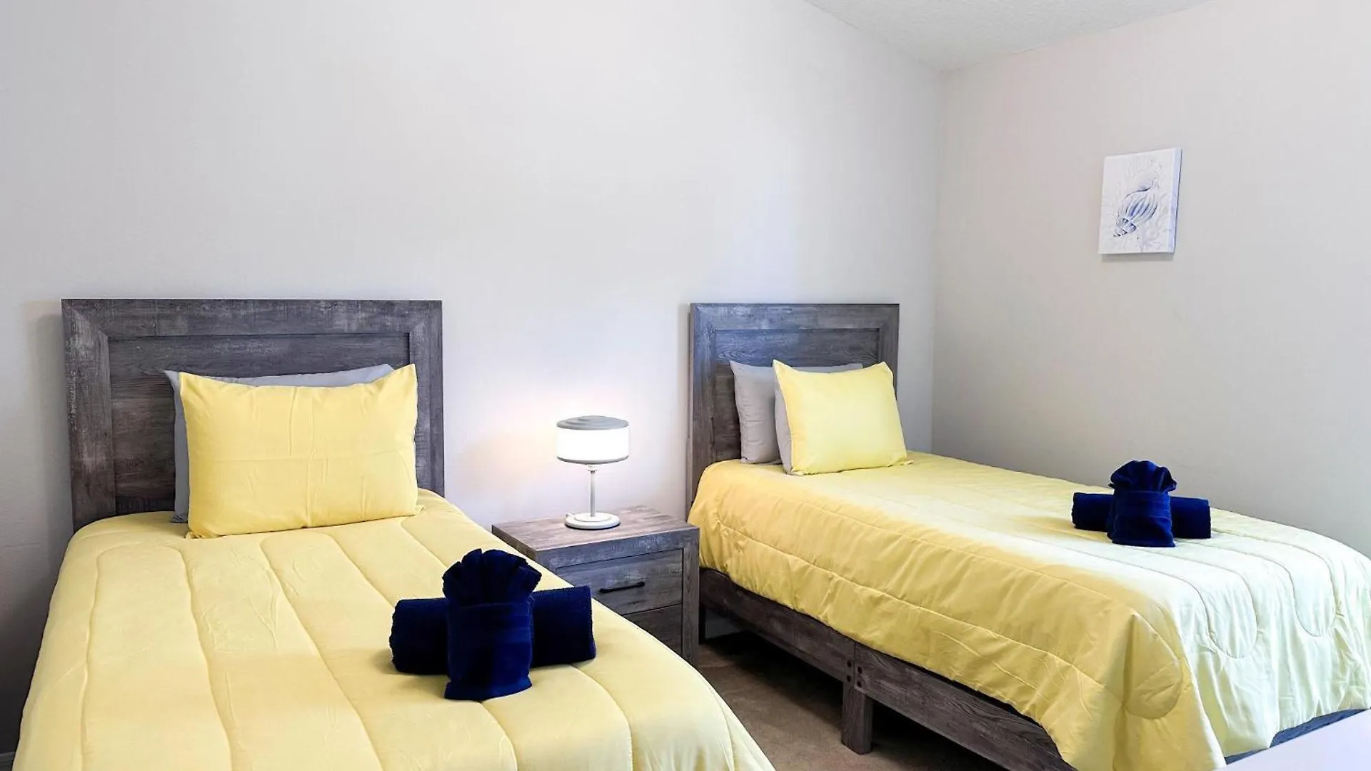 Tm215Tc - Spacious Family Home With Private Pool Davenport Villa