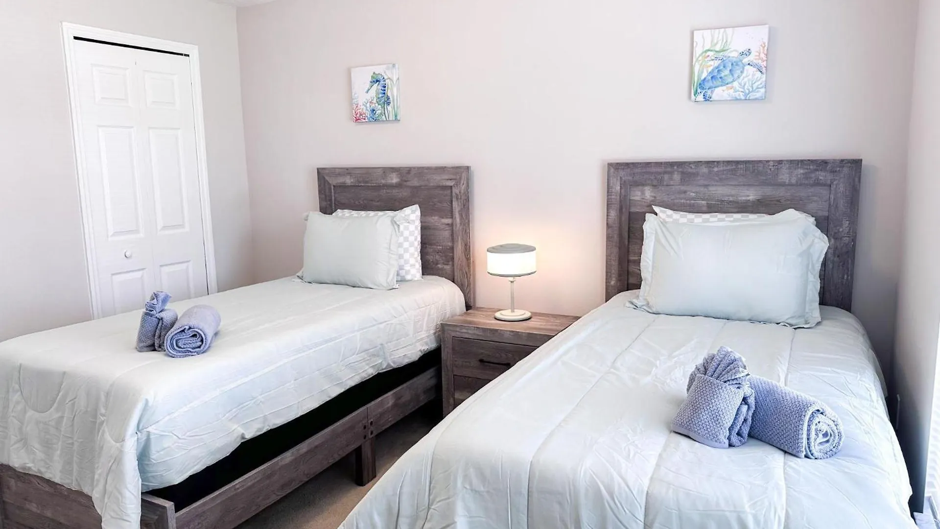 Tm215Tc - Spacious Family Home With Private Pool Davenport Villa