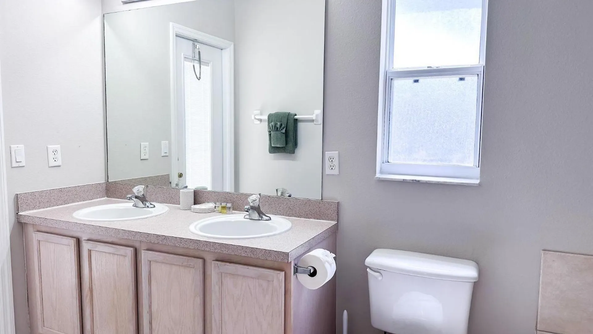 Tm215Tc - Spacious Family Home With Private Pool Davenport Villa